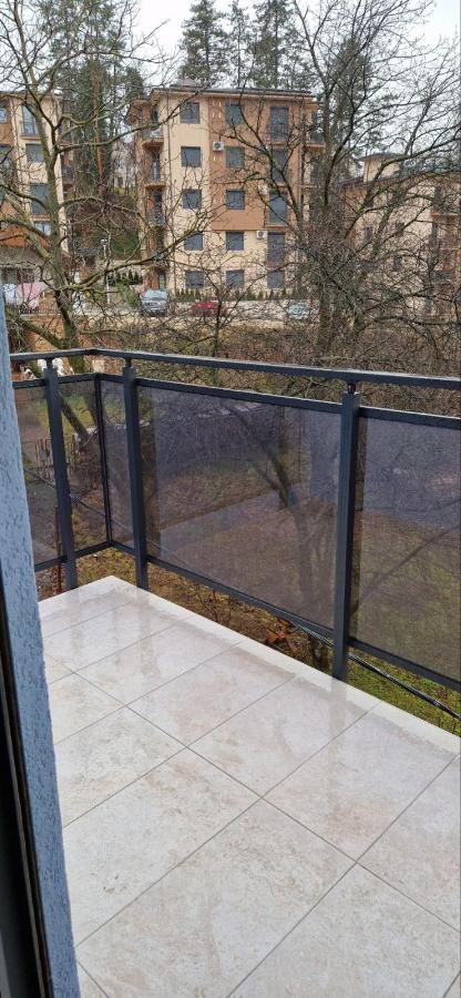 Mb Lux Apartman Vrnjačka Banja Kültér fotó